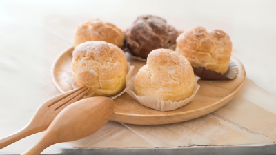 Mini Babaçu Choux with Açaí and Cumaru